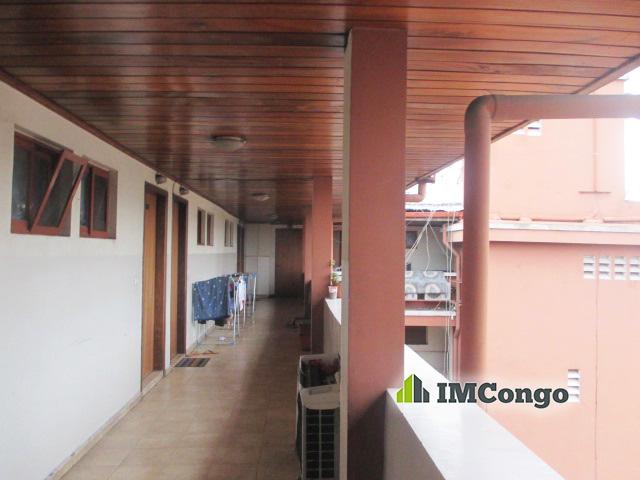 For rent Complexe d'appartements - Centre-ville Kinshasa Gombe
