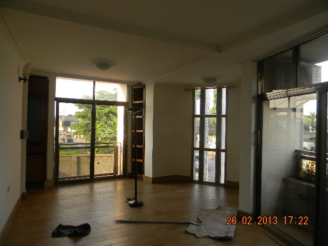 A louer Immeuble flat - Milta Design  Kinshasa Barumbu