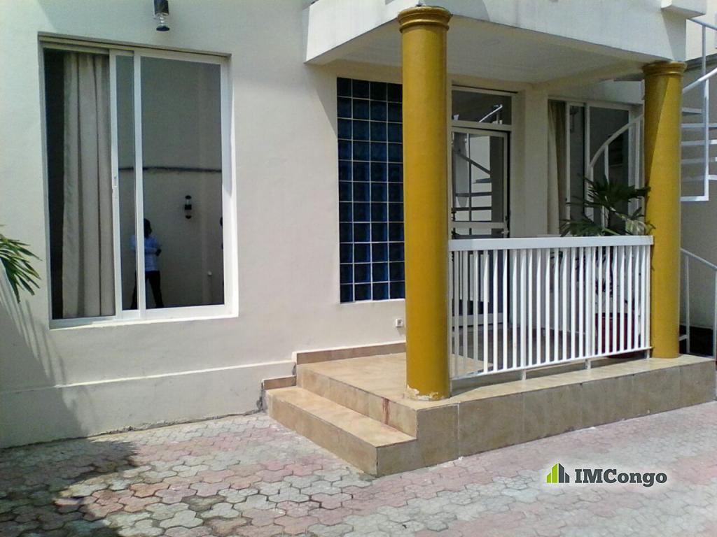 For rent Appartments complex - Neighborhood Pigeon Kinshasa Ngaliema