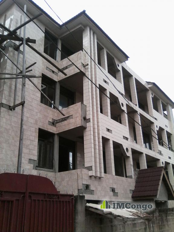 A vendre Complexe d'appartements - Quartier Basoko  Kinshasa Ngaliema